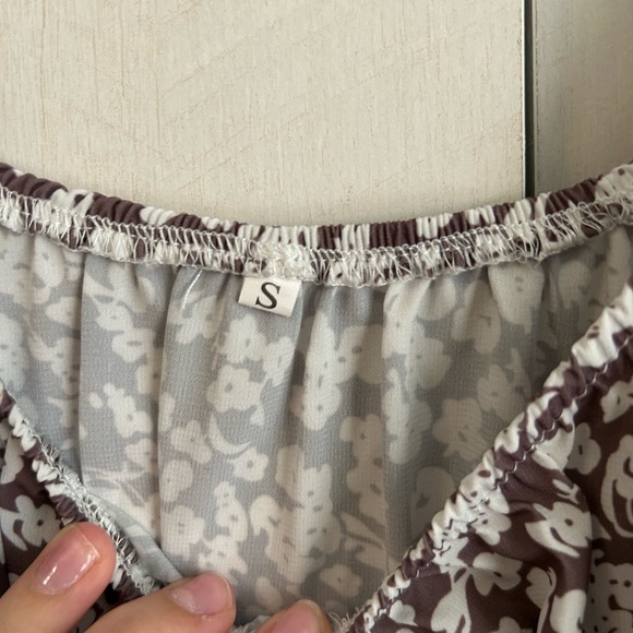 Floral Puff Sleeve Dress - Picture 3 of 3